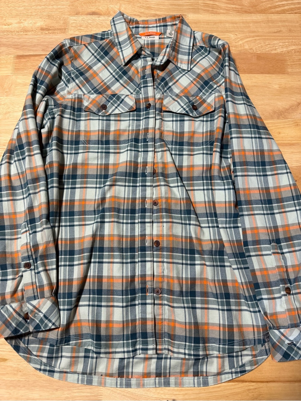 L.L. Bean Women’s XS Regular Super Soft Plaid Flannel Button Down Shirt
